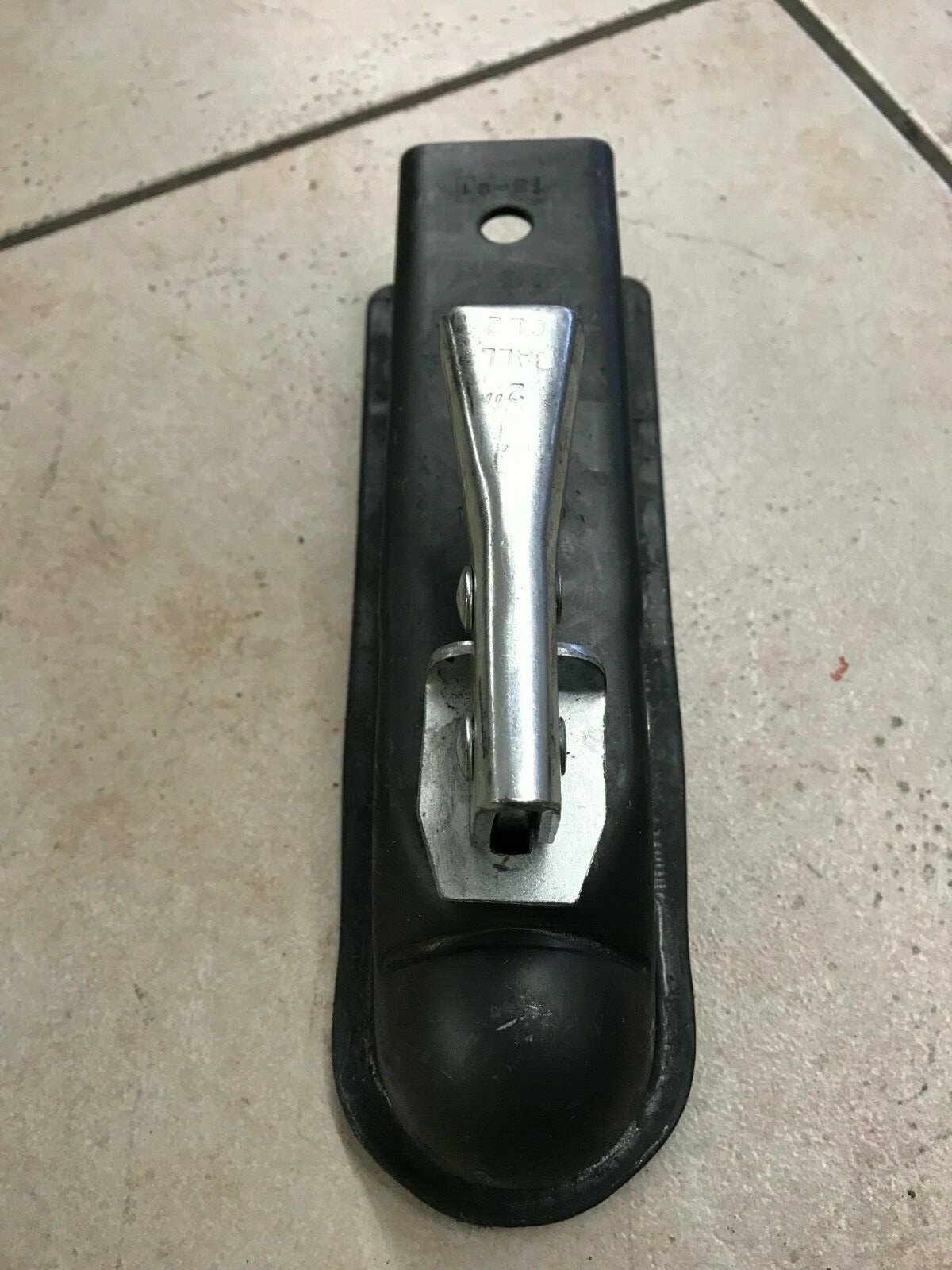 NEW 2" STRAIGHT TRAILER COUPLER, 3500 LBS, FITS 2" WIDE CHANNEL, 2" BALL