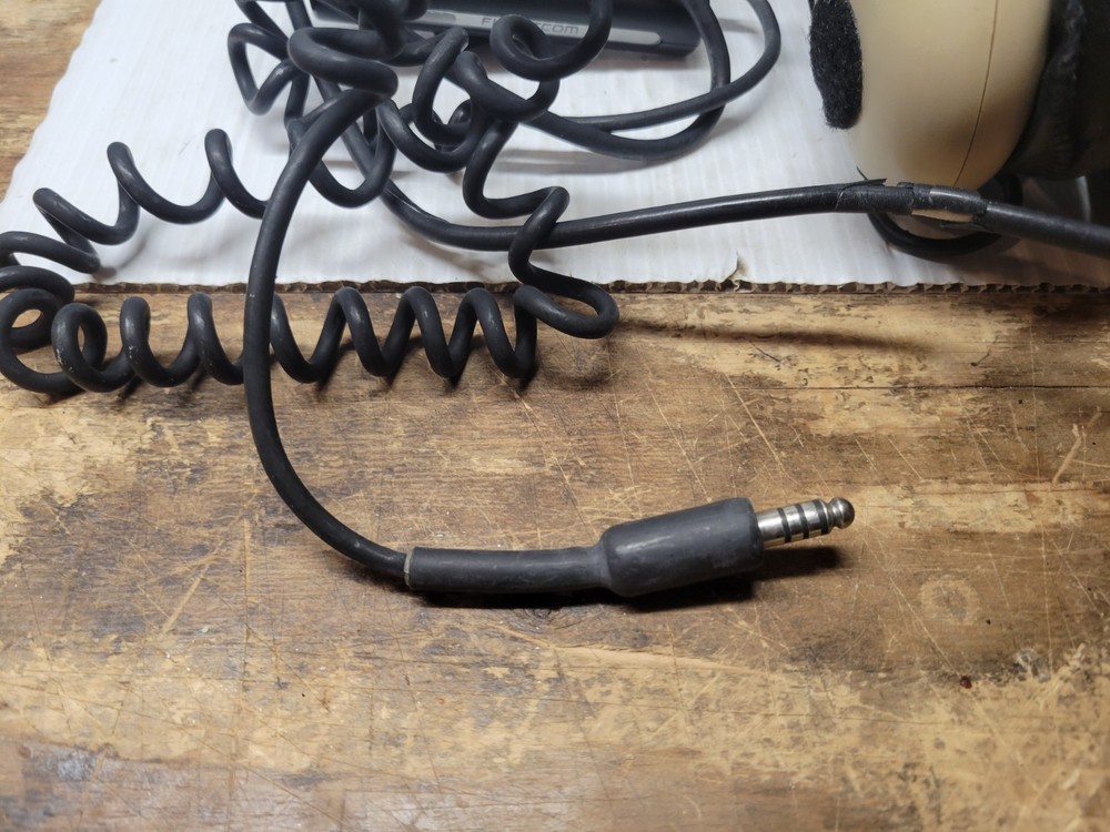 FLIGHTCOM E-13 ANR Active Noise Reduction Military Headset Not Tested