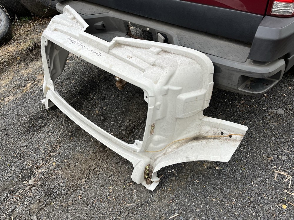 Freightliner Columbia Hood Frame Structure Support Skeleton Grill