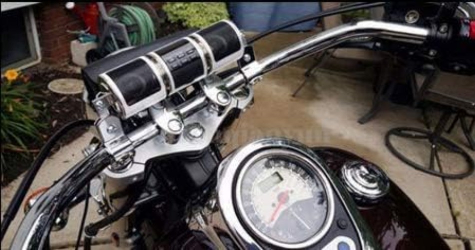 Dynamic Bluetooth Motorcycle Speaker System with LCD Display - Dual 7W Output