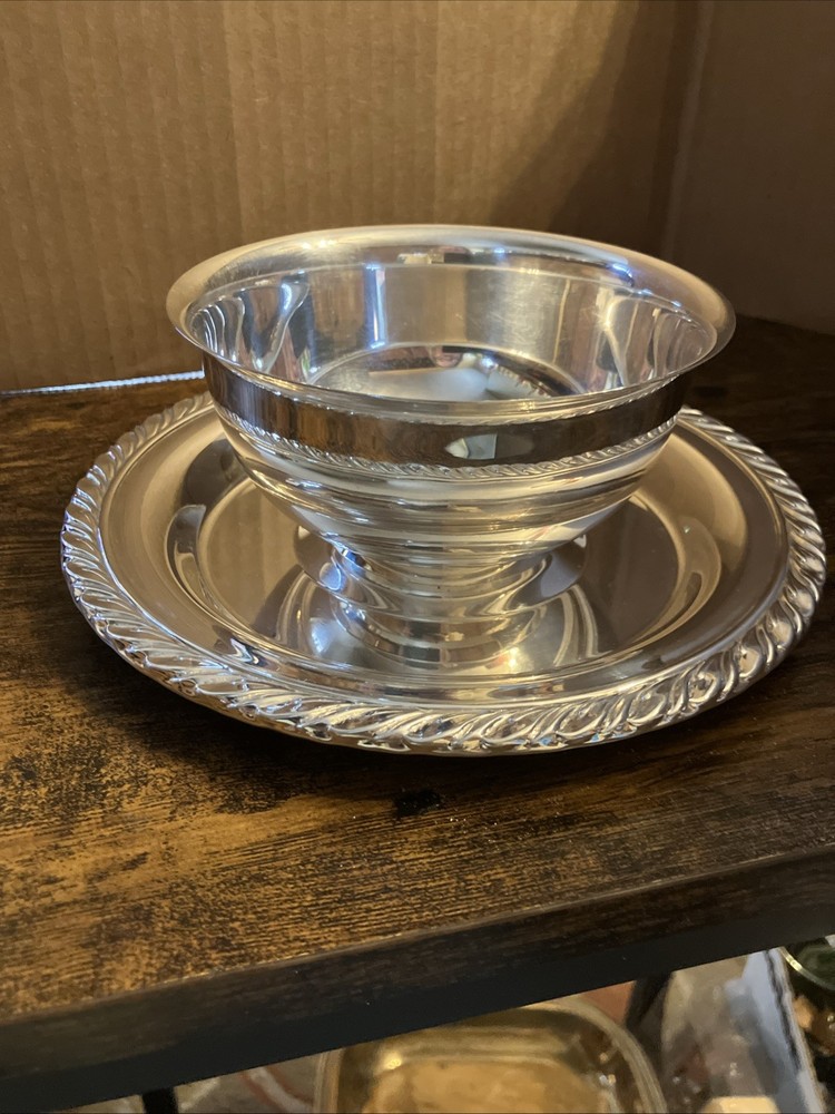 Oneida Silver Plate Dip Bowl w/Attached Tray 5" Bowl, 7.5” Tray USA