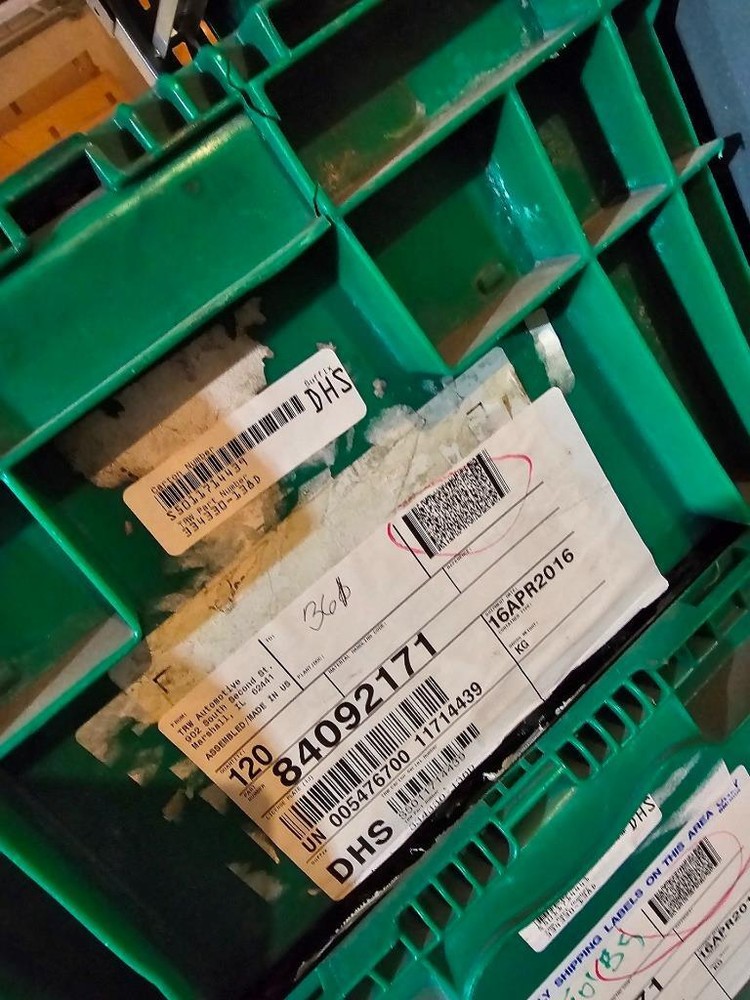 HELP IDENTIFTY OEM Buick Chevy GMC Front View Collision Camera Sensor 84092171