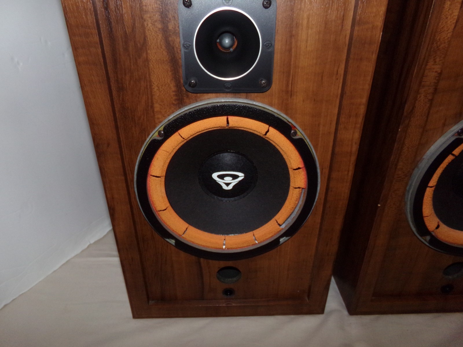 Vintage 1980s CERWIN-VEGA Digital Series Speakers D-1 Made in USA