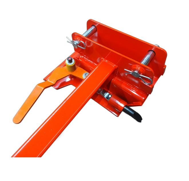 Kubota LA480, LA481, LA482, and LB402 Loader to Skid Steer Quick Attach Adapter