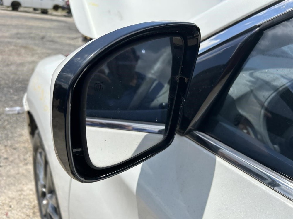 JX35 2013 Keys/Latches/Locks 104882445