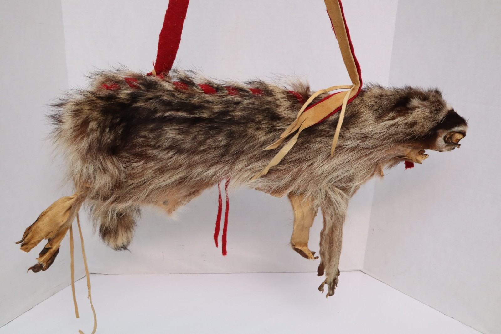 NATIVE AMERICAN INDIAN INNER Badger HIDE LEATHER POUCH BAG PLAINS