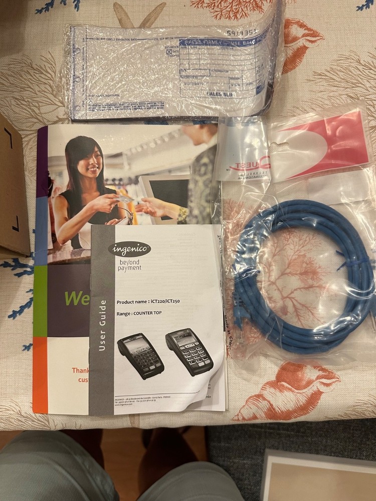 Ingenico iCT 220 Credit Card Reader Open Box