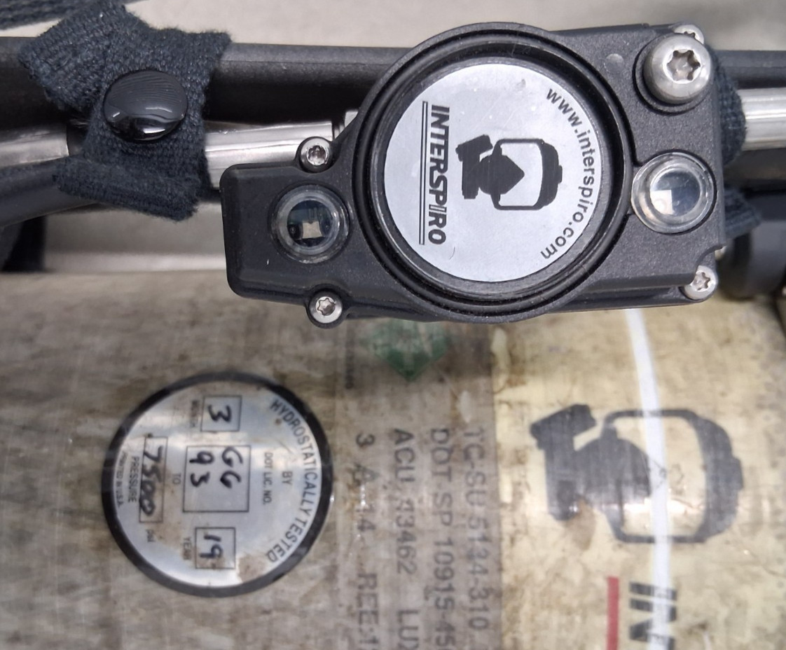 INTERSPIRO SCBA Complete Set – Harness, Gauges, , Mask & 45 Min Air Cylinder