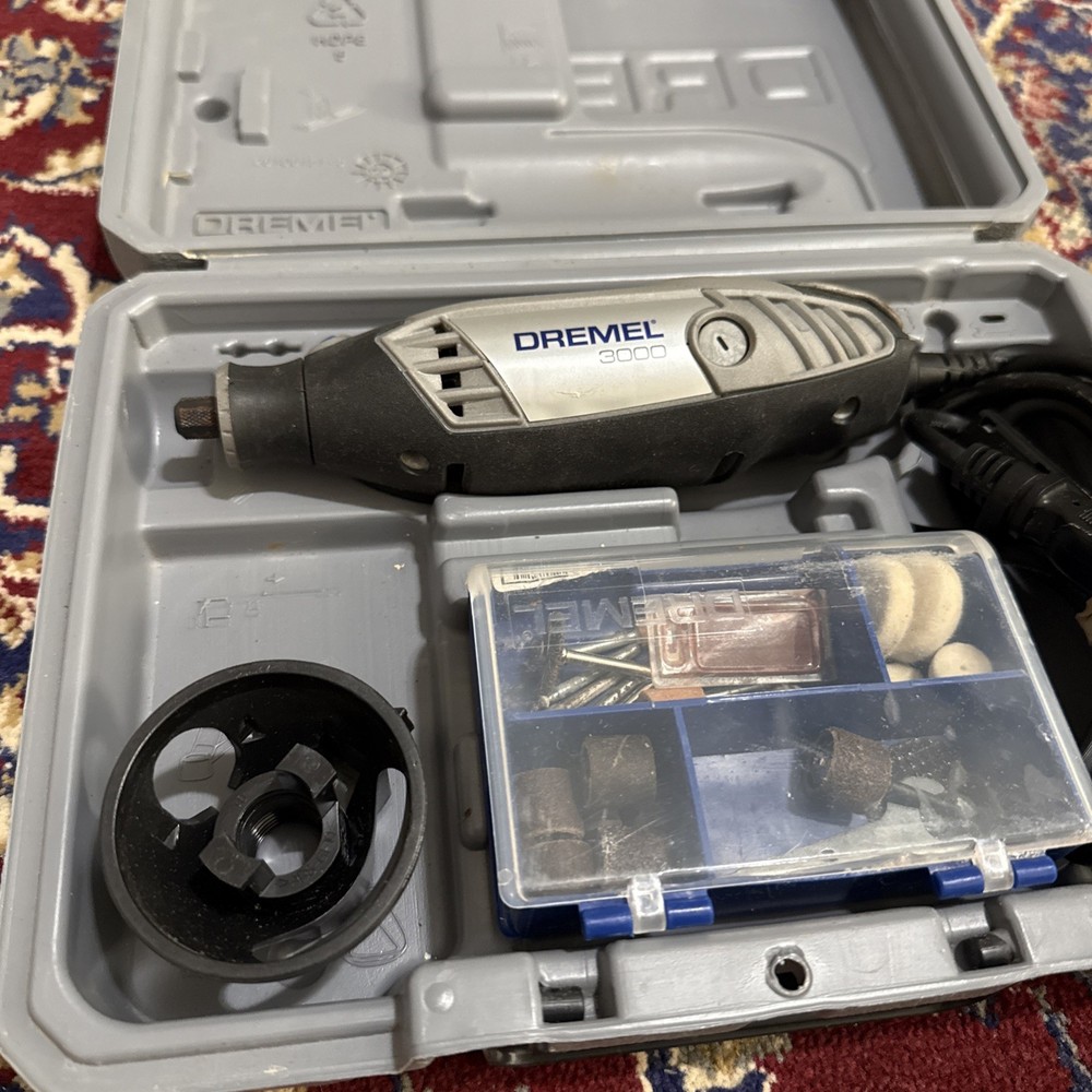 Dremel 3000 Variable Speed Rotary Tool + Kits