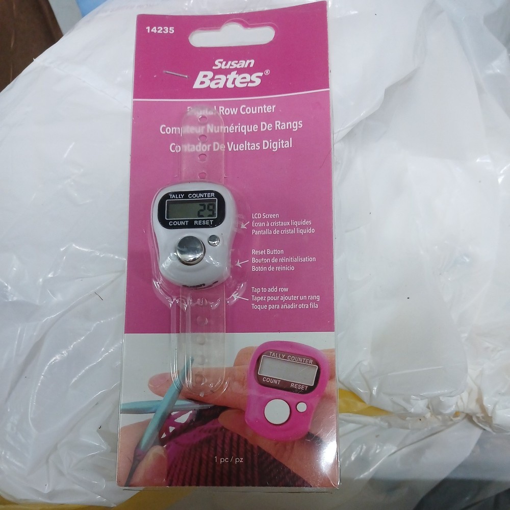 Susan Bates Digital Row Counter- Pink - NEW