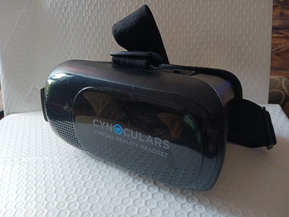 Virtual Reality Headset