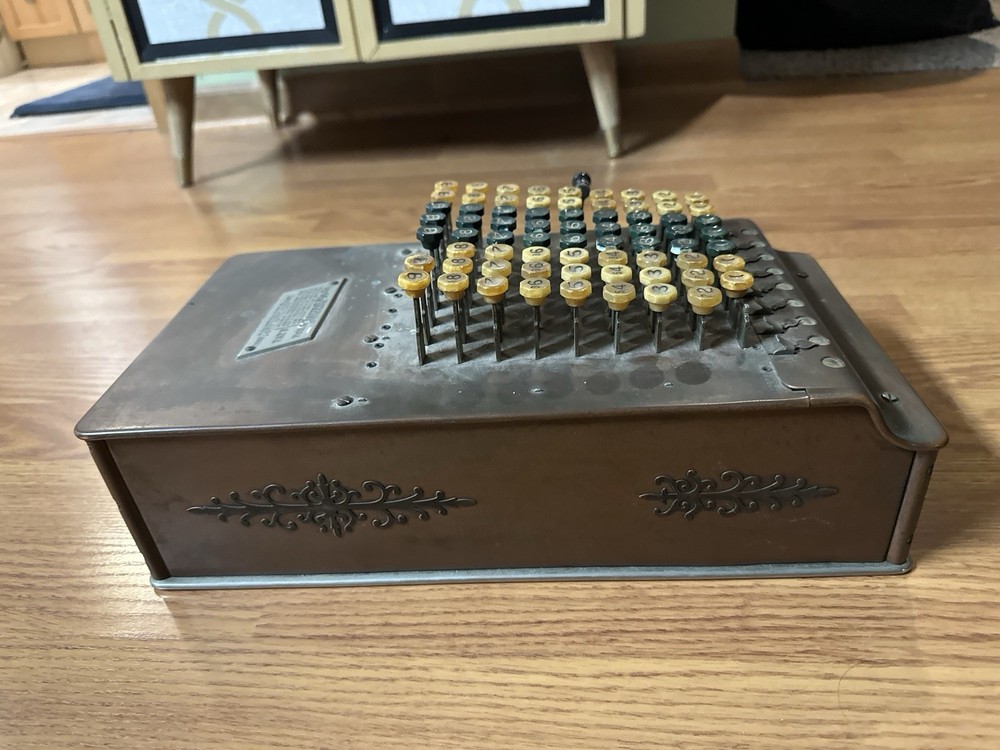 Comptometer Model A (EXTREMELY RARE) Adding Calculator Machine Felt & Tarrant Mf
