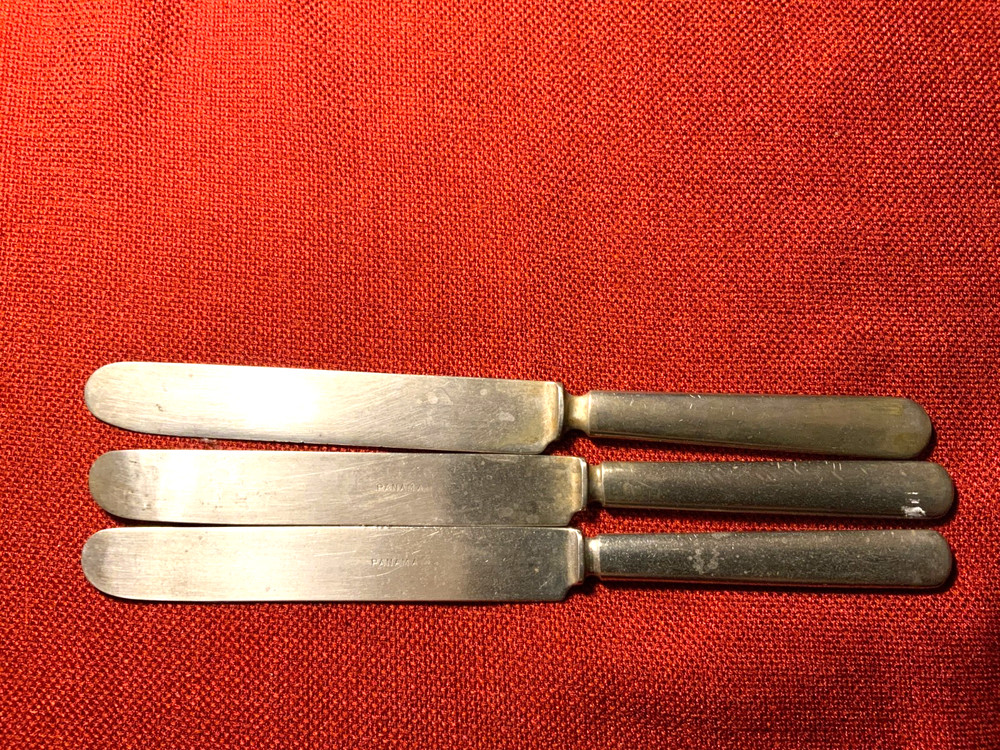 3 vintage butter  knives  "Panama Silver"
