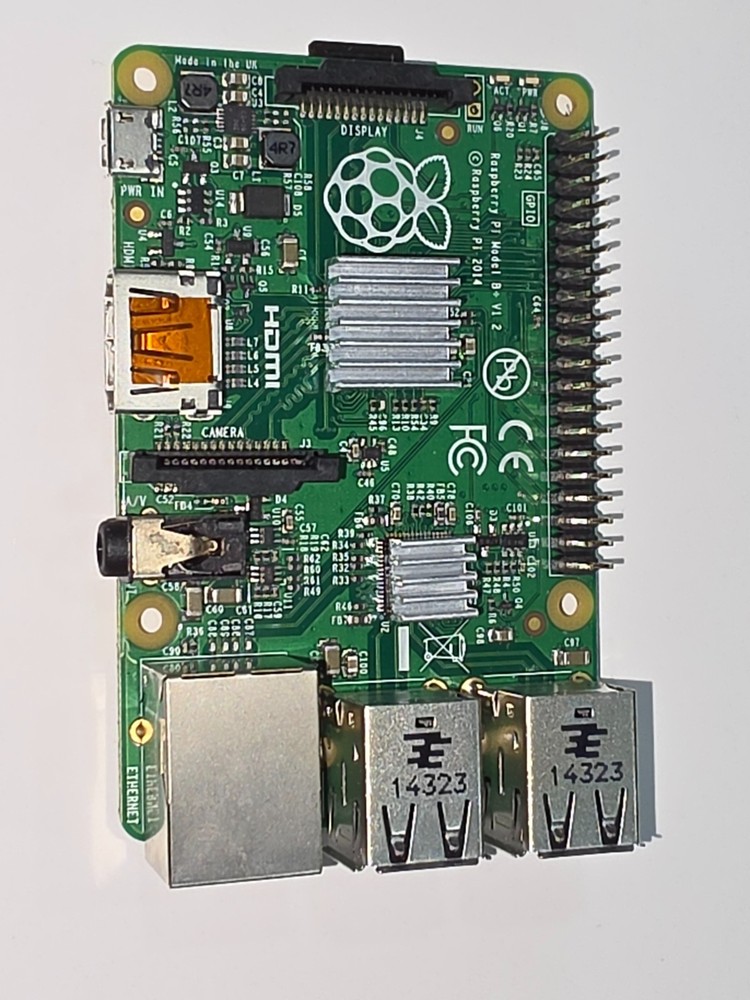 Raspberry Pi Model B+ V1.2 2014 with Case