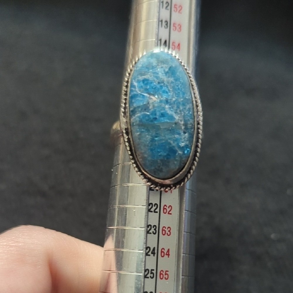 Silver Plated Bright Blue Apatite Gemstone Oval Statement Ring - Size 8.5
