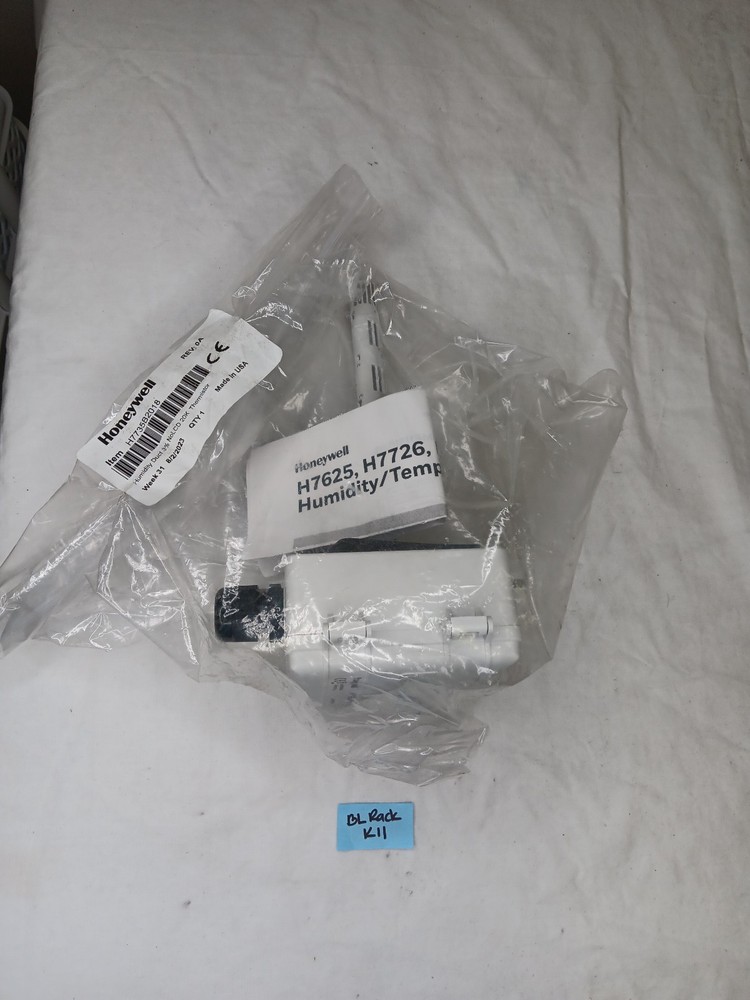 Honeywell H77 Series Humidity & Temperature Sensor H7735B2018