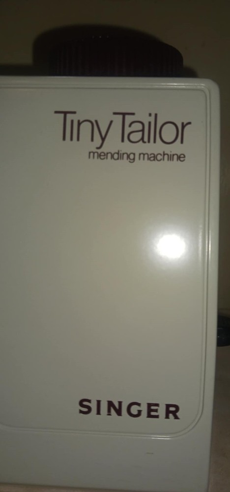 Singer Tiny Tailor Mending Machine