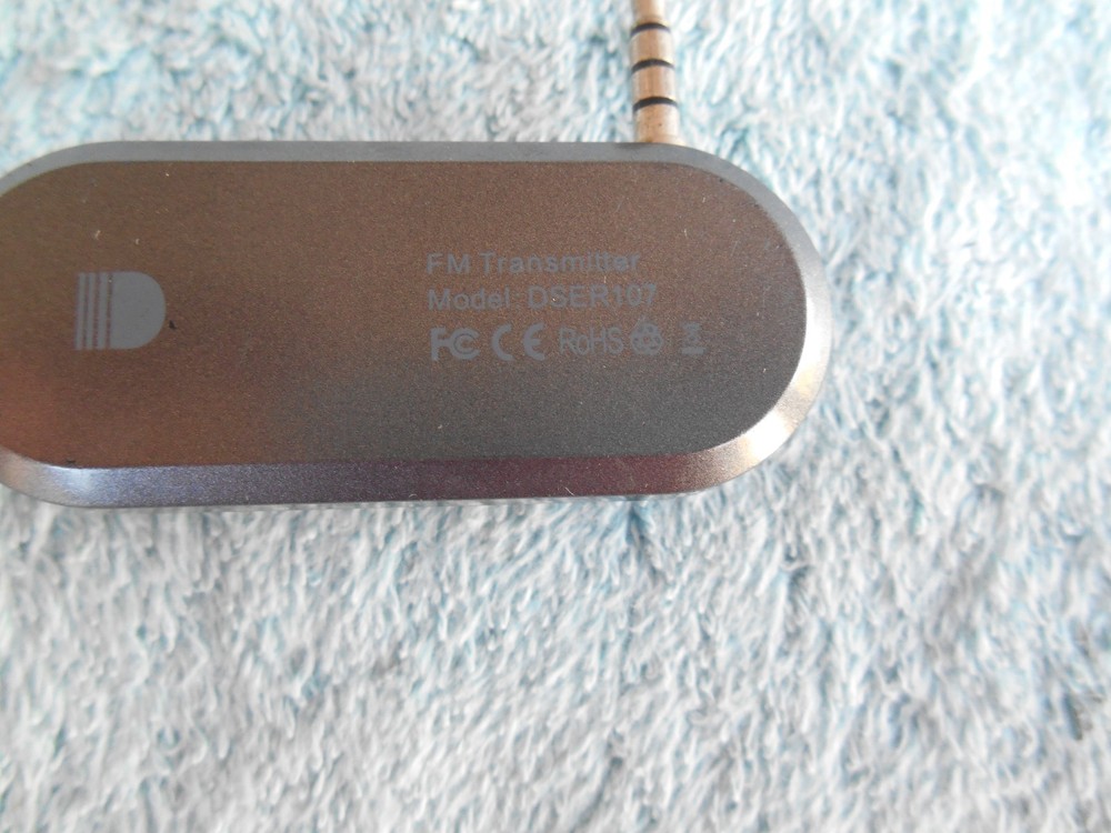 Doosl Dser107 Multifunctional Car FM Transmitter Wireless Music Receiver