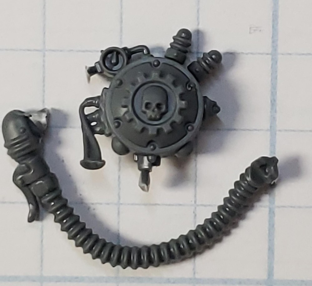 40k Adeptus Mechanicus Bits Tech Priest Manipulus Power Plant & Cable
