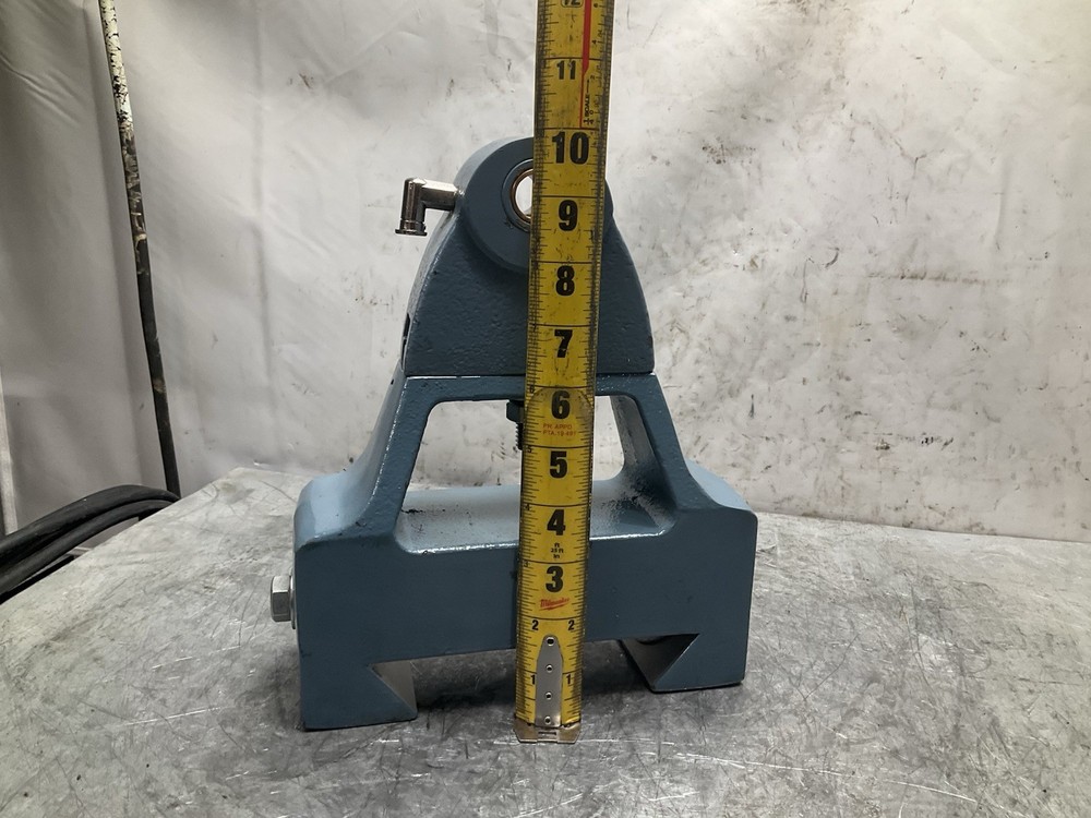 Bridgeport + Milling Machine Right Angle Horizontal Attachment