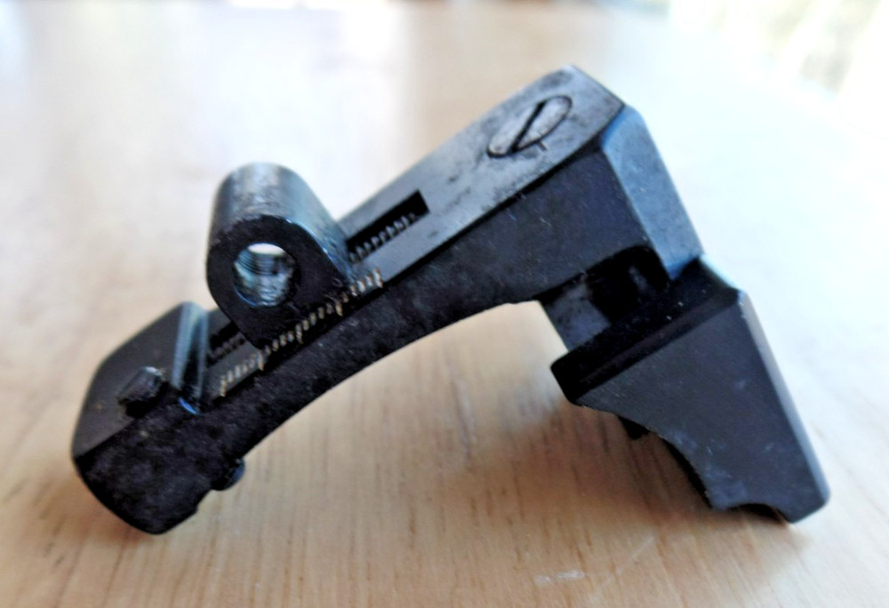 vintage Williams REAR PEEP SIGHT unmarked