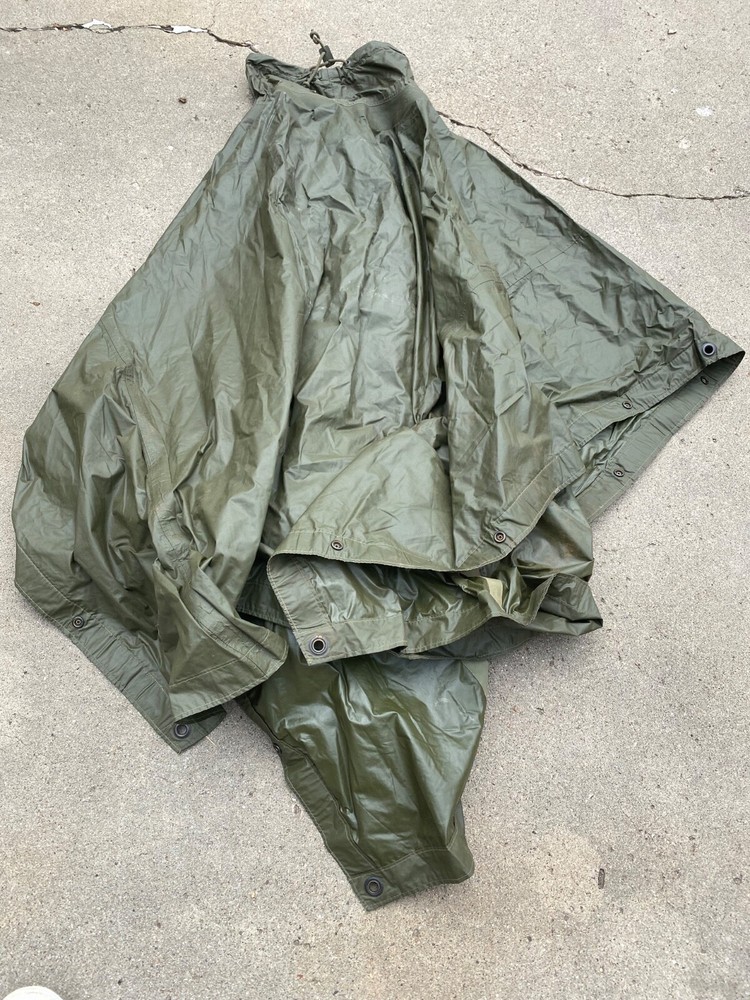 WWII US ARMY ENLISTED NCO INFANTRY GI RAIN PONCHO-