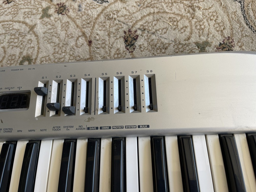 Edirol MIDI Keyboard Controller PCR-50