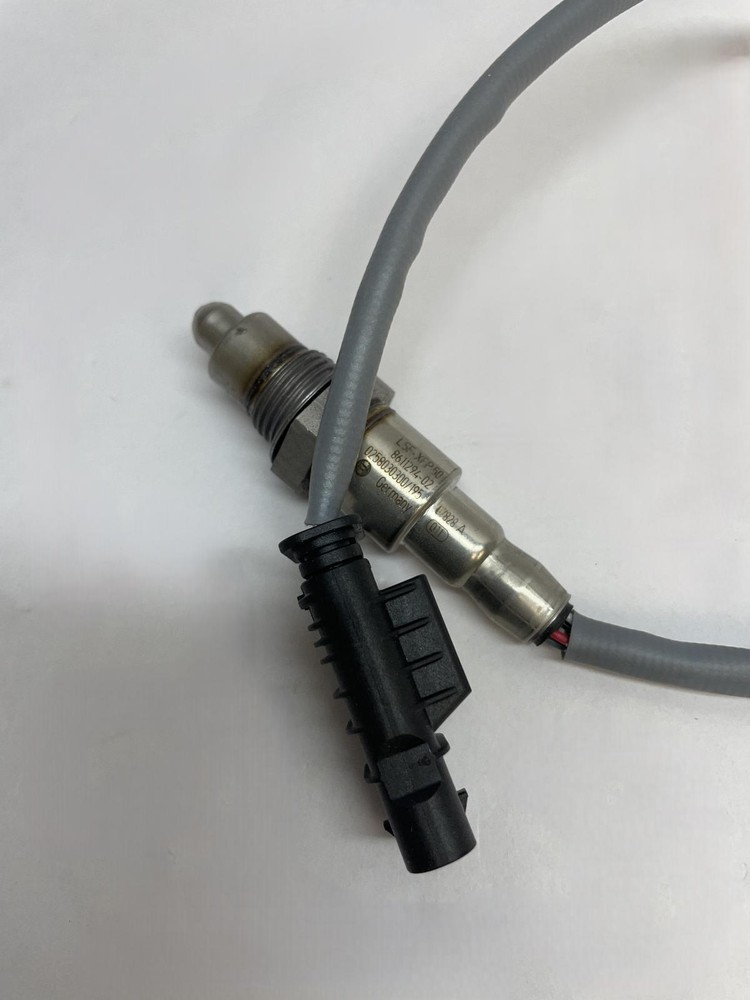 2020 BMW 440i REAR LOWER O2 LAMBDA OXYGEN SENSOR OEM 11788611294 O2 SENSOR