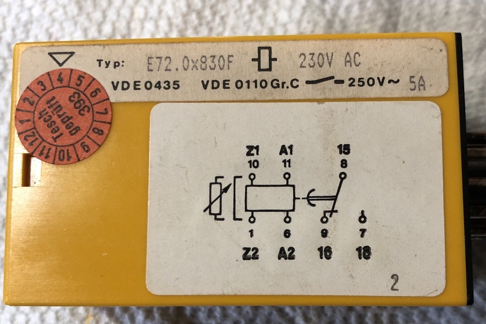 Teach E72.0x830F 230 VAC Time Delay Relay