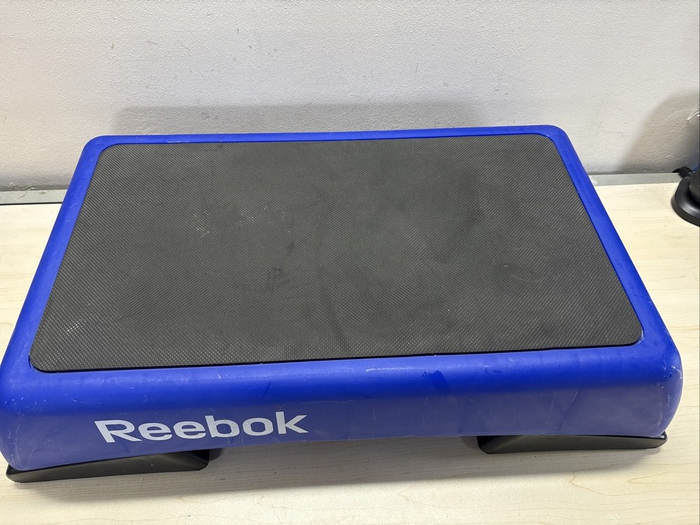 Reebok Professional Aerobic Step (R5STEP05) 5 Level Blue Stepper Riser Exercise