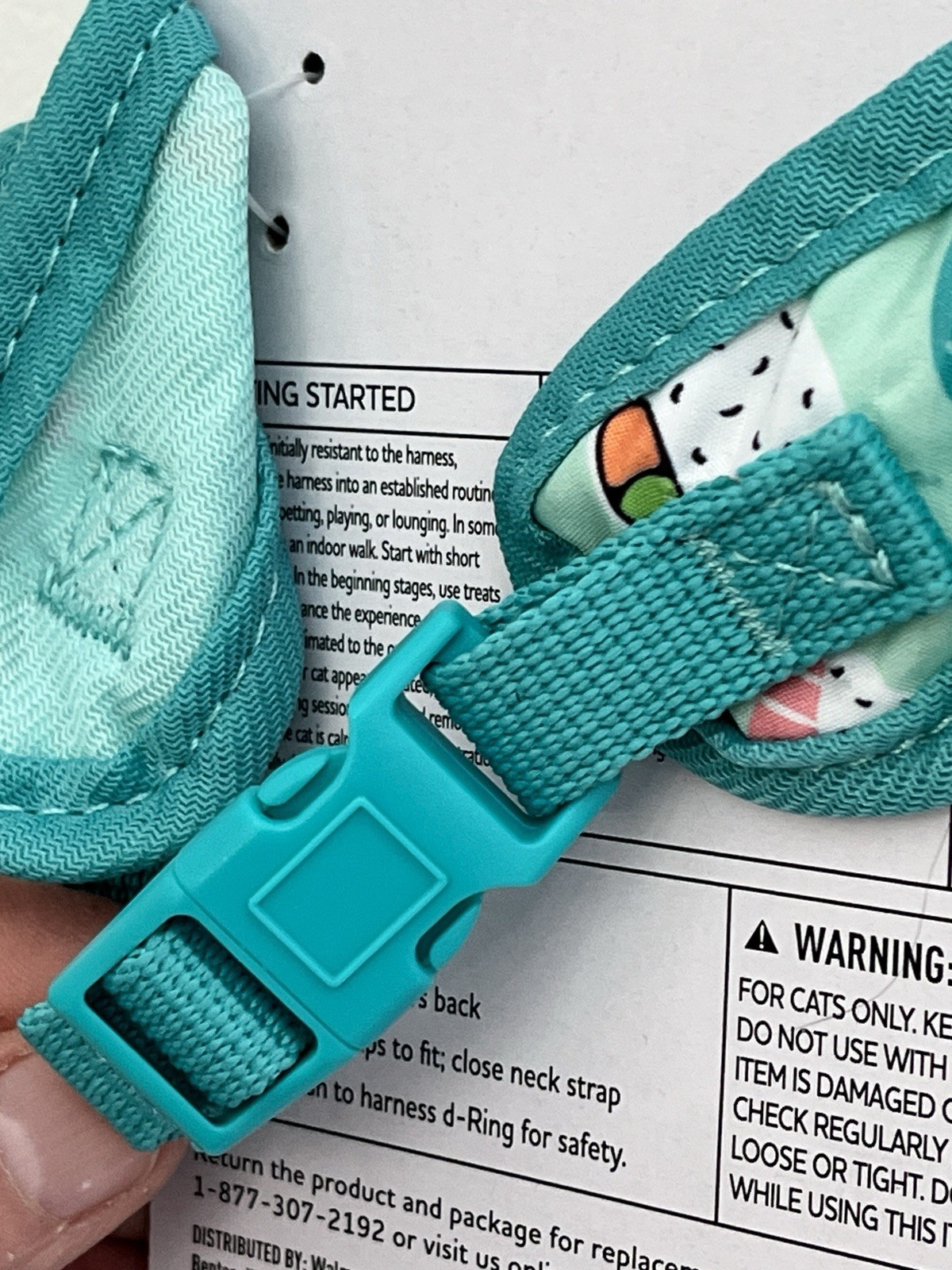 BLUE SUSHI DESIGN Vibrant Life Harness + Leash for Cats - One Size 5 - 10 lbs