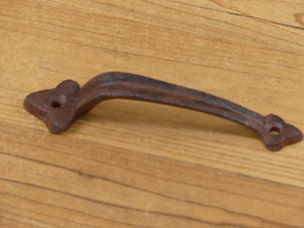 4 CAST IRON HANDLES RUSTIC DRAWER PULLS 6" LONG HANDLE GRASP DOOR GATE FARM