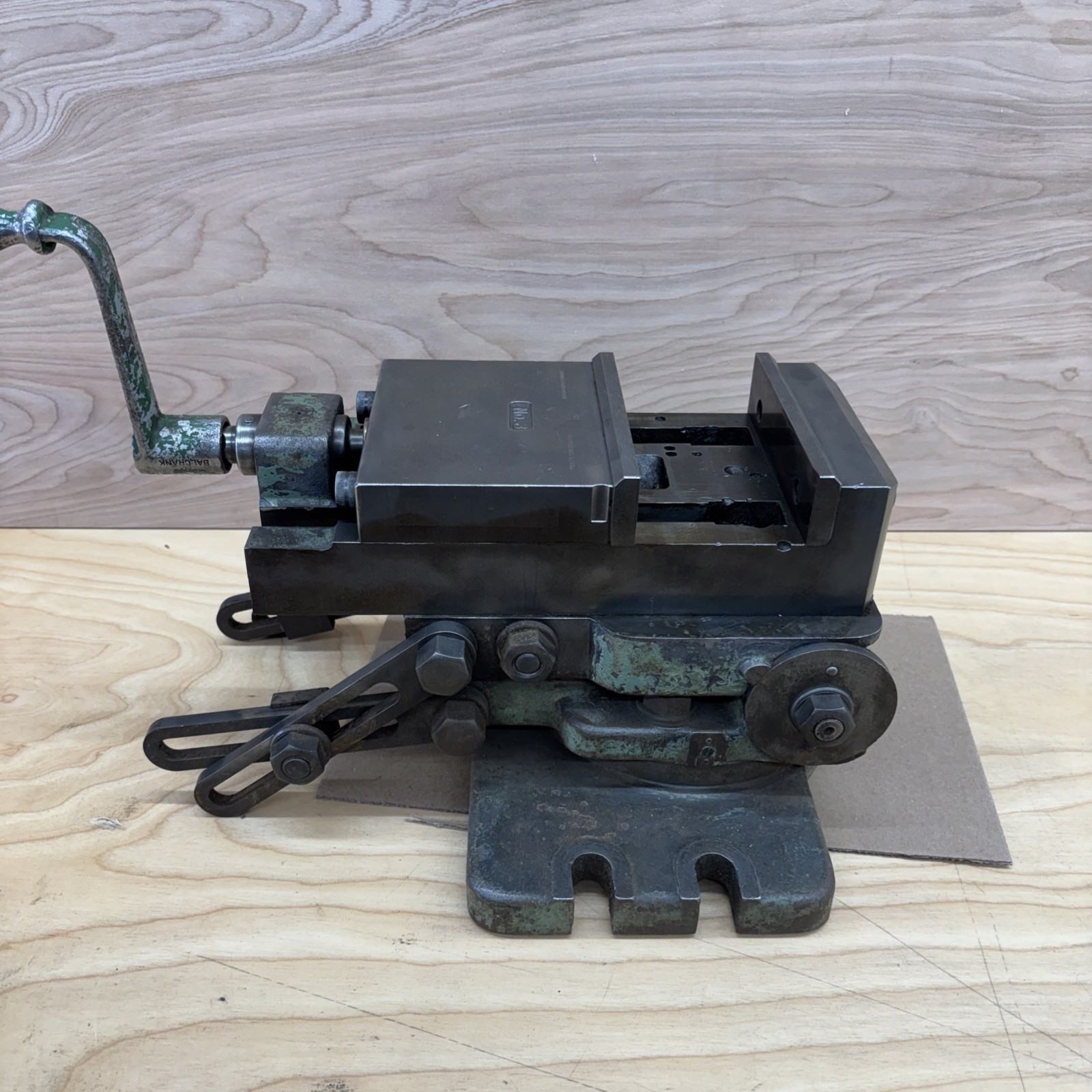 Brown & Sharpe No 3 Universal Tilting Vise 6” Jaw Double Swivel Base