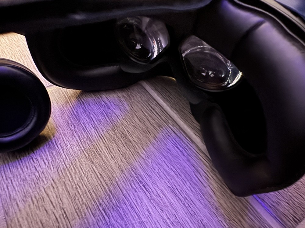 HTC Vive Pro Virtual Reality Gaming System complete set