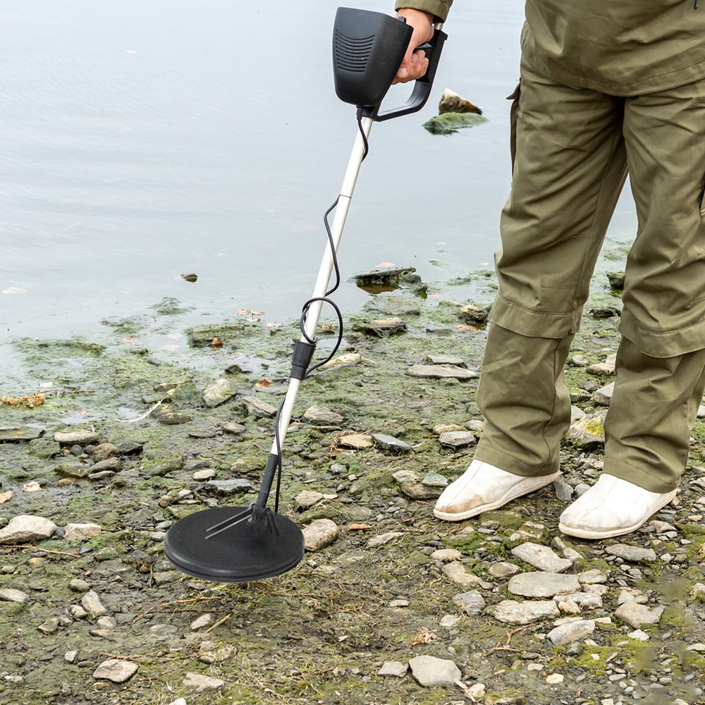 LCD Metal Detector , Deep-Sensing Hunter for Multi-Purpose & Treasure Digging