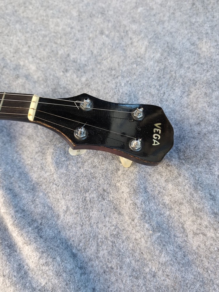 vega banjo 4 string With Case