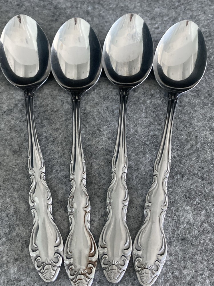 4 TOWLE/SUPREME CUTLERY STAINLESS FLATWARE, "PIERRE" PATTERN DINNER SPOONS