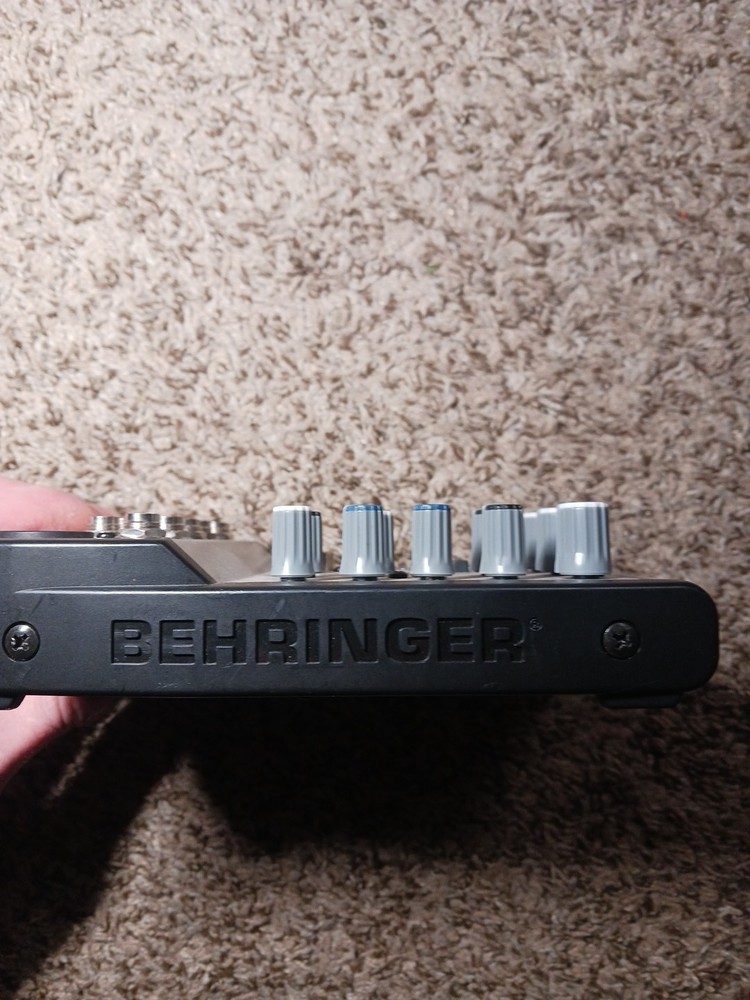 Behringer Europack UB502(untested)