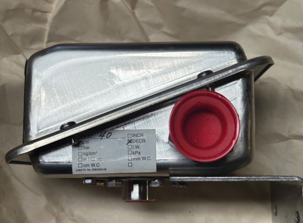 NEW ASHCROFT GPSN4PS25-XFS PRESSURE SWITCH