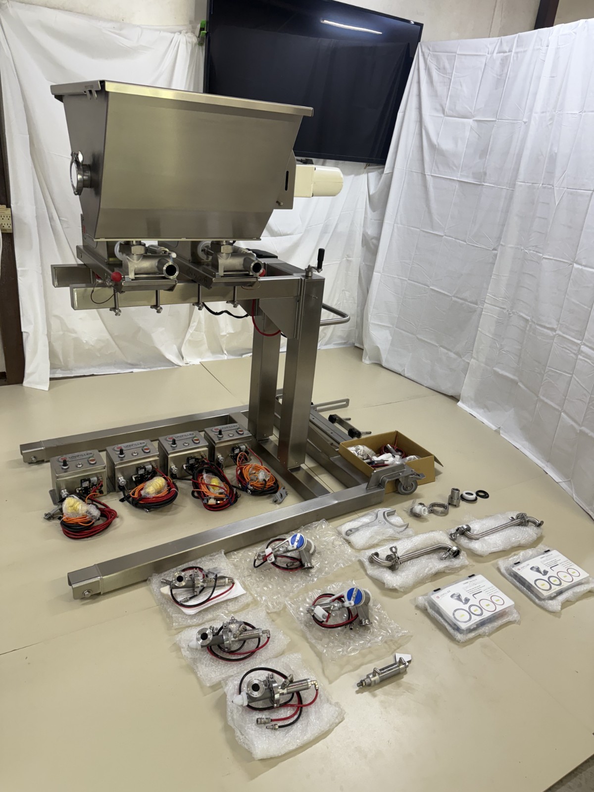 UNIFILLER LINXIS Dual Compact Depositor 3800SV NEW Never Used with EXTRAS!