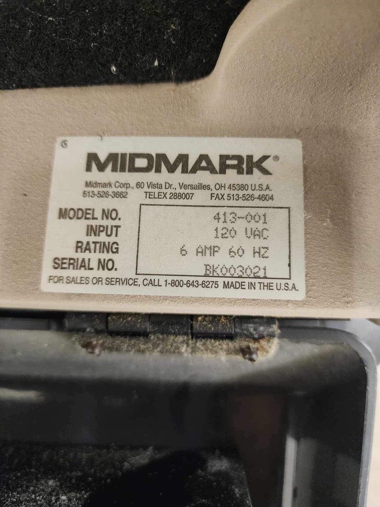 Midmark 413 Chair
