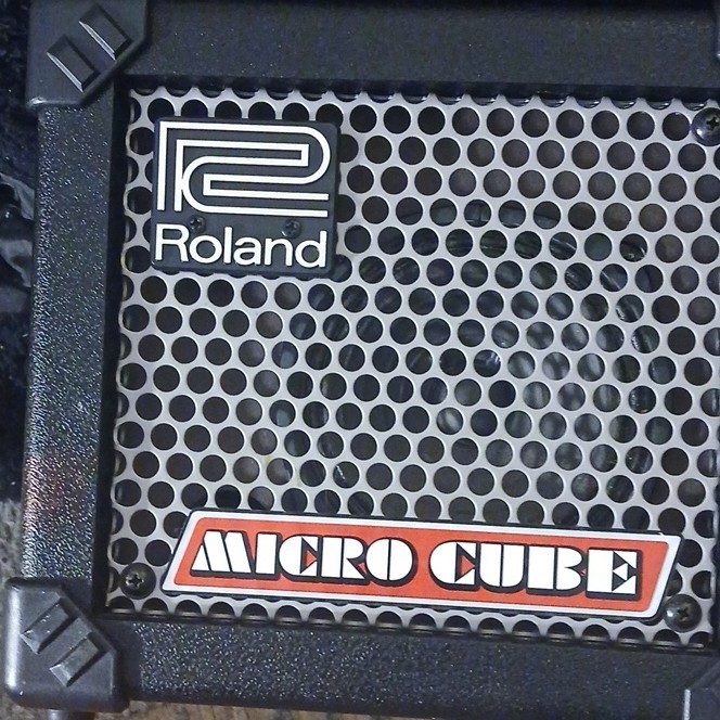Roland Micro Cube Electric Guitar Amplifier Combo Solid State Practice