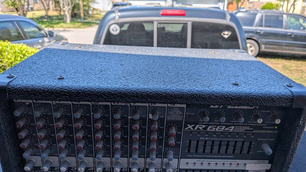 Peavey XR684 400 SC Mixer Amplifier *Tested*