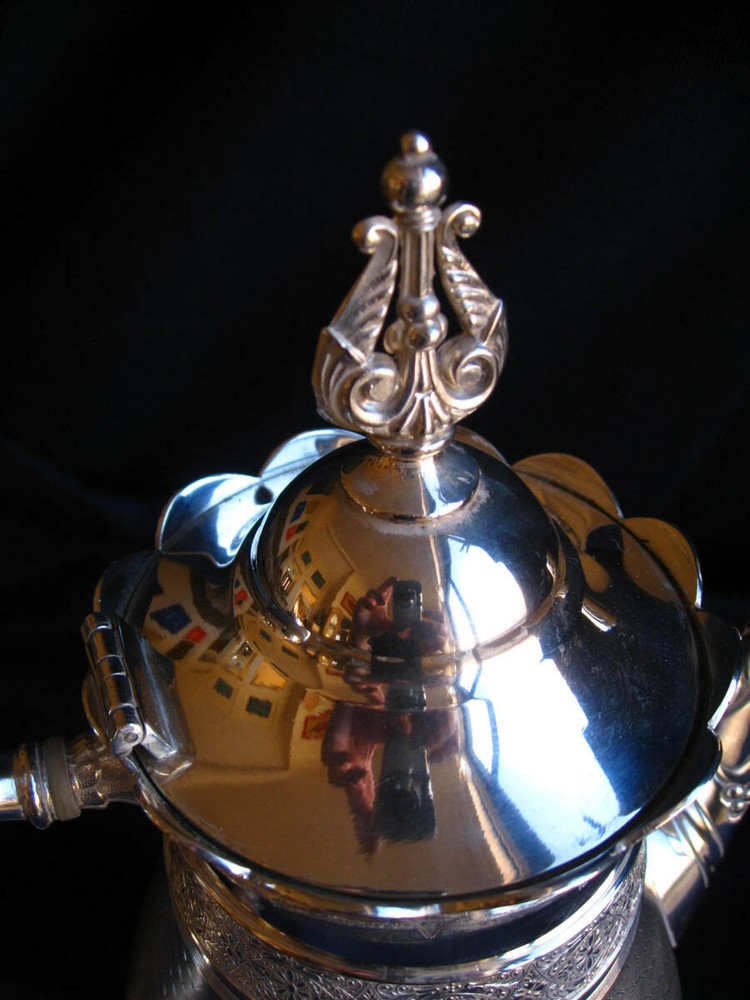 Silver-plated Coffee Pot - Extensive engravings - Excellent condition