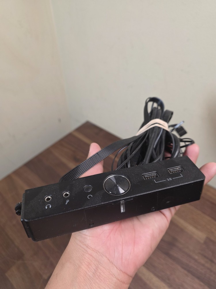 FRACTAL DESIGN IO PANEL - Black