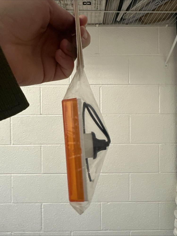 Fasteners Unlimited 003-55 Rectangular Clearance light Amber Lens