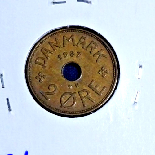 DENMARK 1937 (2 ORE) "U-GRADE" KM827.2 CIRCULATED