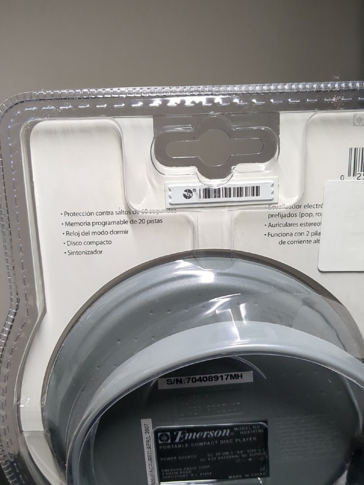 NEW Emerson HD8197BL 20 Track Programmable Memory CD Player 60 second Anti-skip