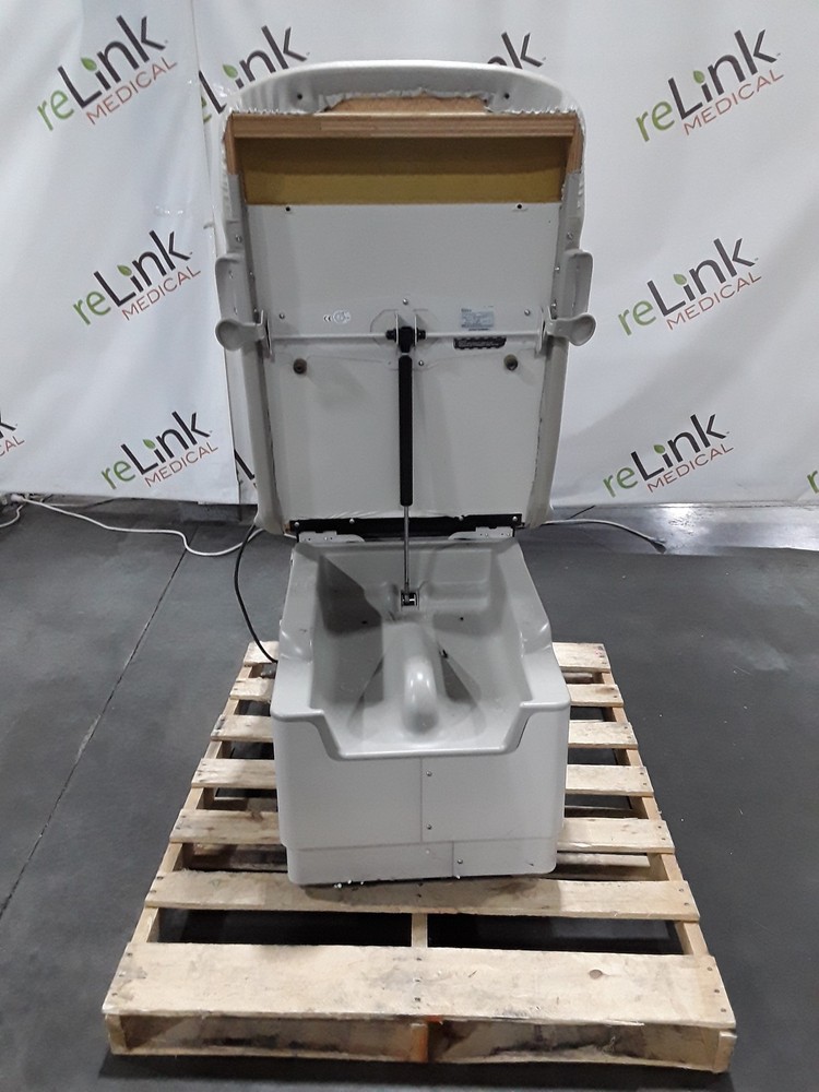 Midmark 222 Procedure Chair