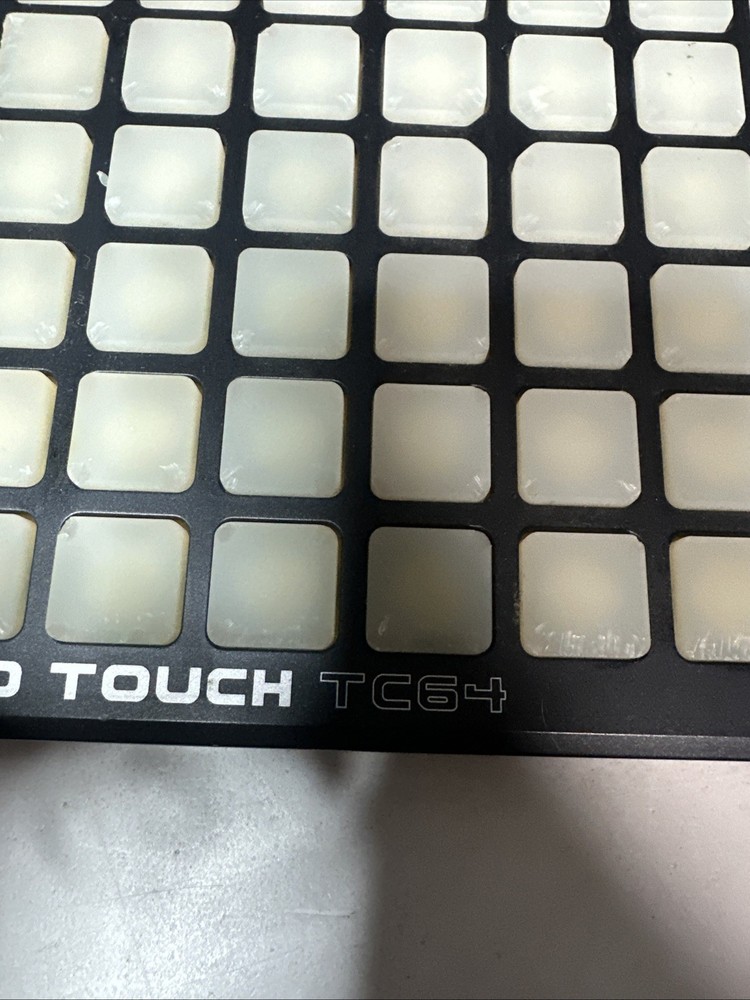 Behringer CMD TOUCH TC64 Clip Launch Controller 64 button MIDI pad